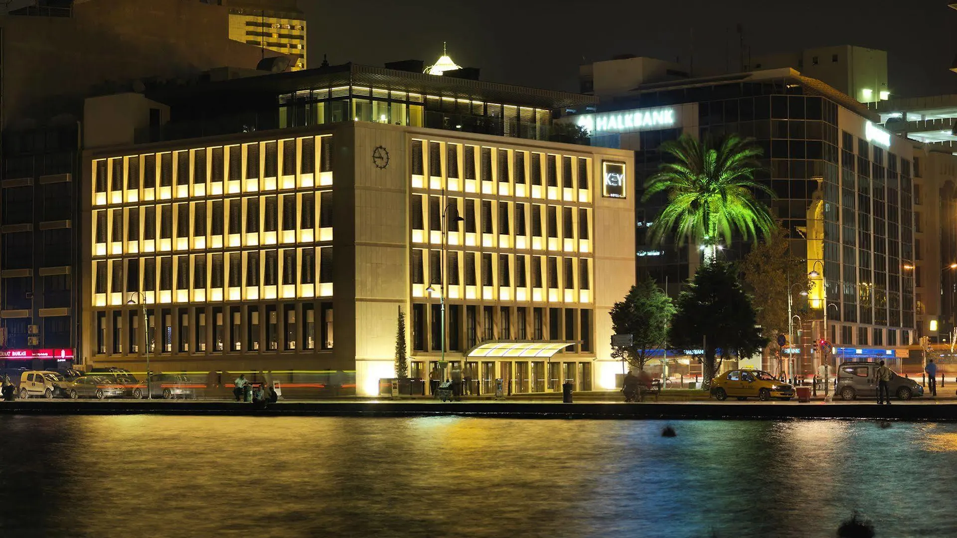 Key Hotel Esmirna 4*,